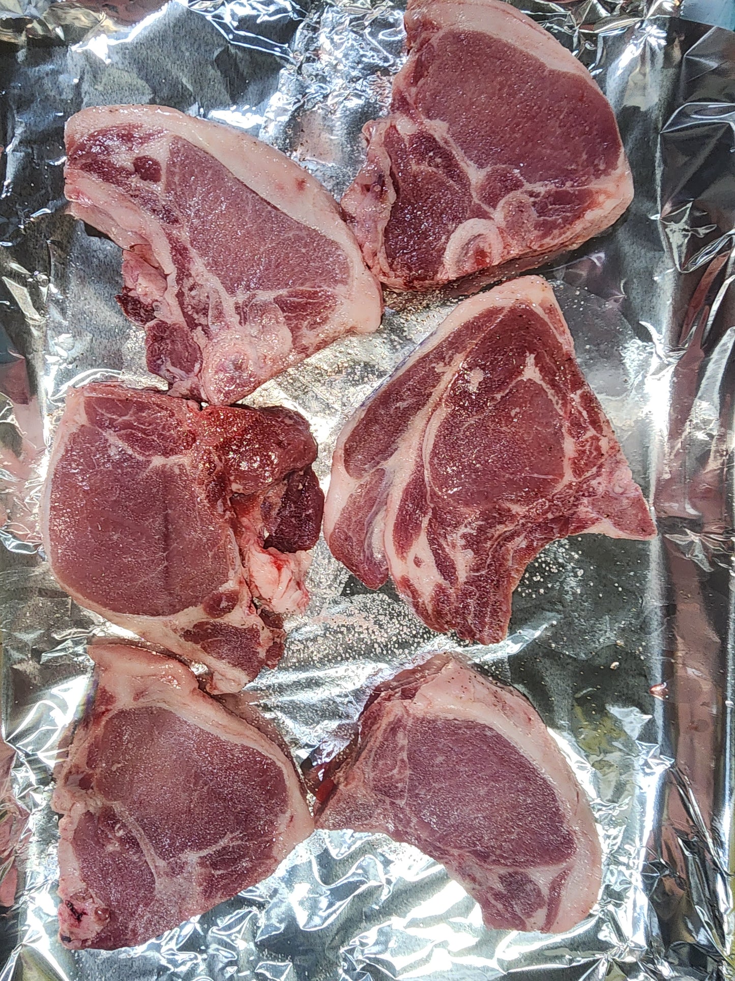 Pork Chops Bone-In (2 chops per pack)